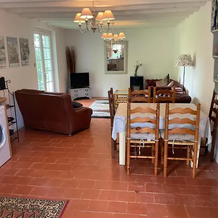 Les Petits Vingnes Holiday home *